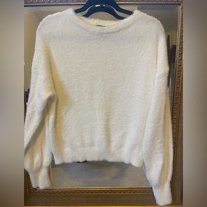 Express Ivory Cozy Fuzzy Crew Neck Sweater Sz M